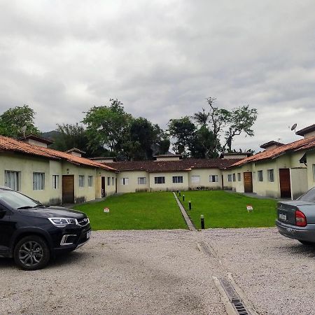 Residencia Orla Do Massaguacu Villa คารากัวตาตูบา ภายนอก รูปภาพ